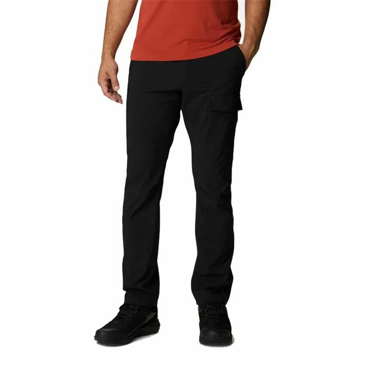 Black men’s long sports trousers by Columbia Maxtrail for outdoor adventures and camping, perfect for a healthy lifestyle.