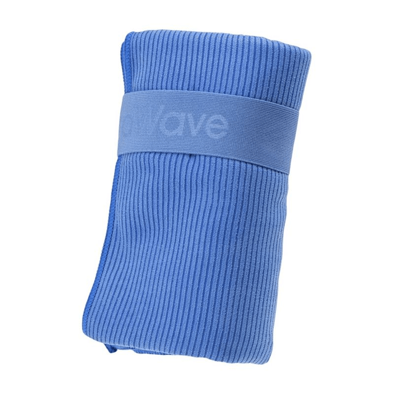 Aquawave Fenn Towel M in blue, quick-drying and highly absorbent, perfect for outdoor travel and sports adventures.