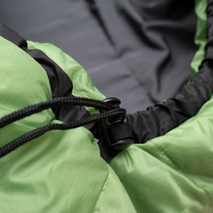 Saco de dormir Alpinus Ultralight 850 AC18638 - Verde, ligero, forma anatómica