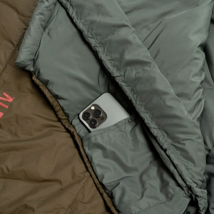 Alpinus Survival 1300 Sleeping Bag - High-quality, Insulated, and Moisture-Resistant