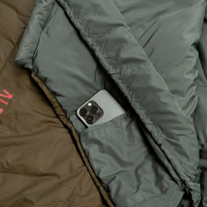 Alpinus Survival 1300 Sleeping Bag - High-quality, Insulated, and Moisture-Resistant