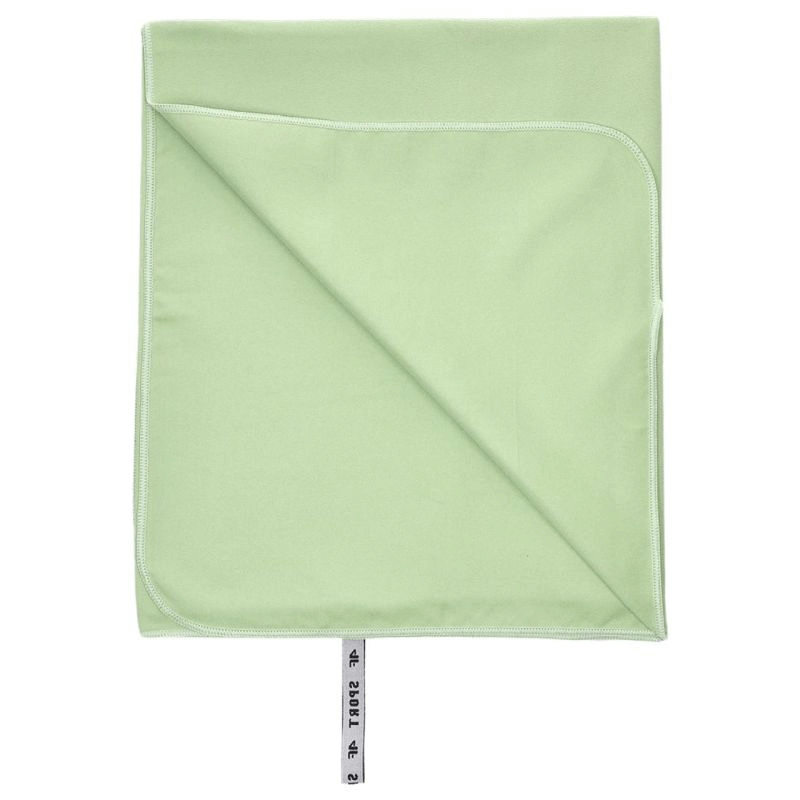 Quick-drying soft microfiber towel in green, perfect for outdoor sports, travel, and adventure activities.