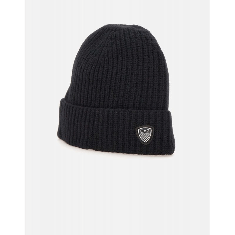 Emporio Armani winter beanie in black, featuring ribbed texture and logo, perfect for outdoor adventures and travel.