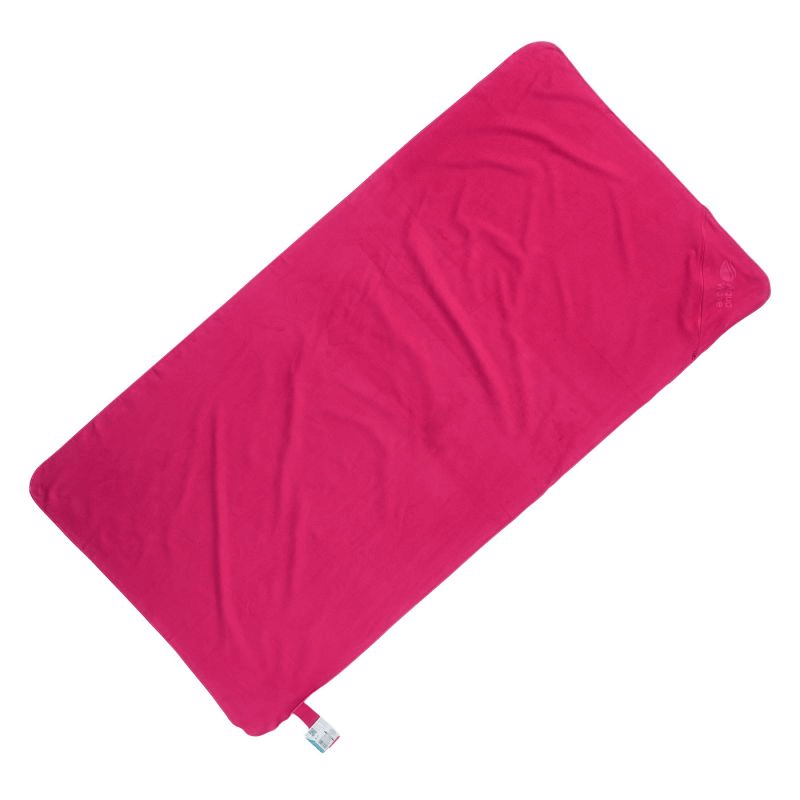 Aquawave Playa quick-drying microfiber towel in vibrant pink, ideal for outdoor sports and travel adventures, 160 x 80 cm.