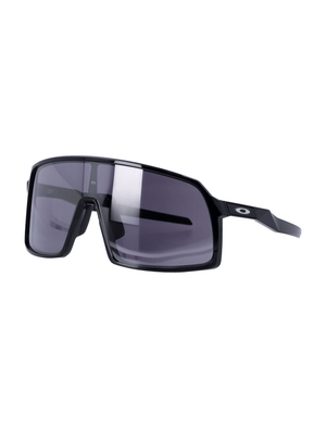 OAKLEY men's trendy sports sunglasses, stylish black frame with dark lenses, ideal for outdoor adventures and sports.