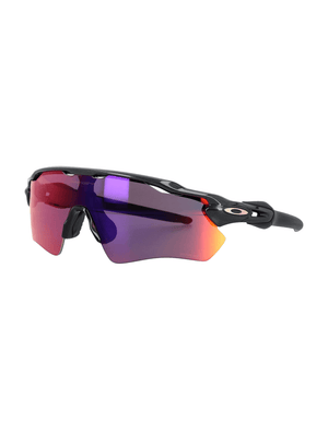 OAKLEY trendy winter snow sports goggles with adjustable fit and Prizm lenses for outdoor adventures and youth athletes.