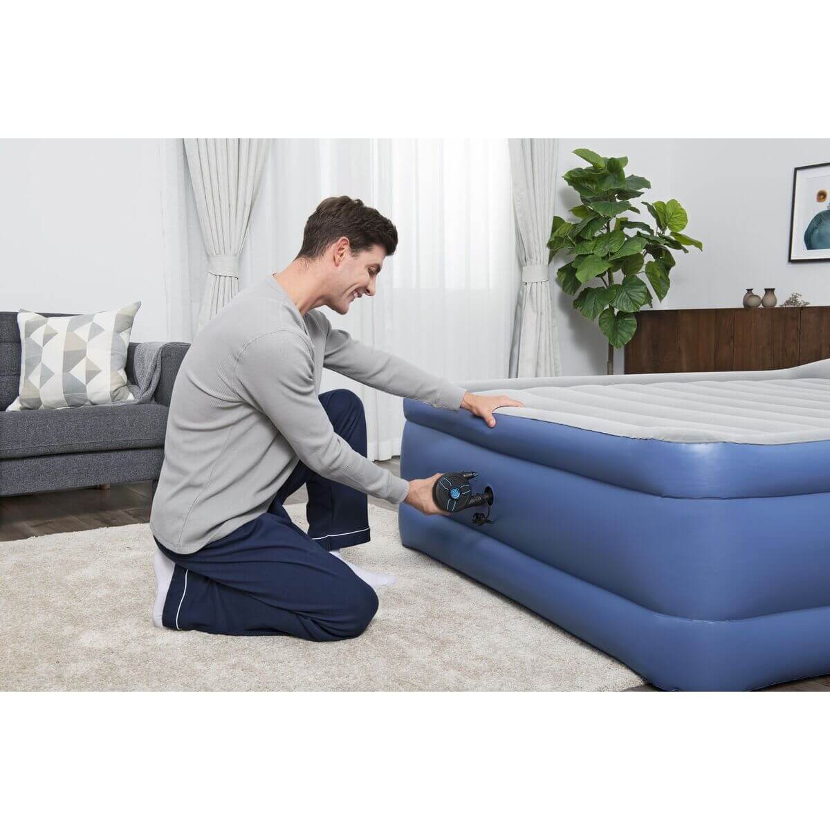 Bestway Rechargeable Electric Pump 11.5x10.1x10.4 cm 565 L/min Inflatable & Camping 62260-0