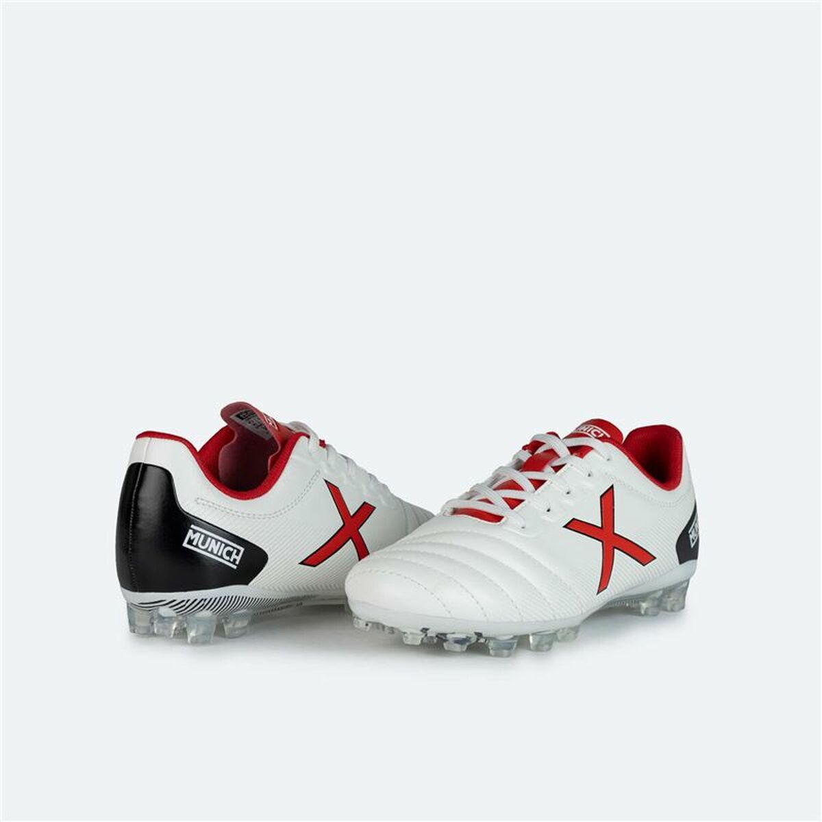 Children's Munich Arenga Kid 305 football boots in white and red for outdoor sports adventures.