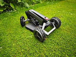 EcoFlow BLADE Robotic Lawn Mower